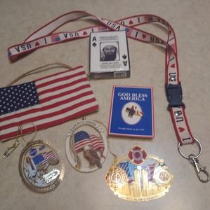 Patriotic collection w/sealed deck of cards